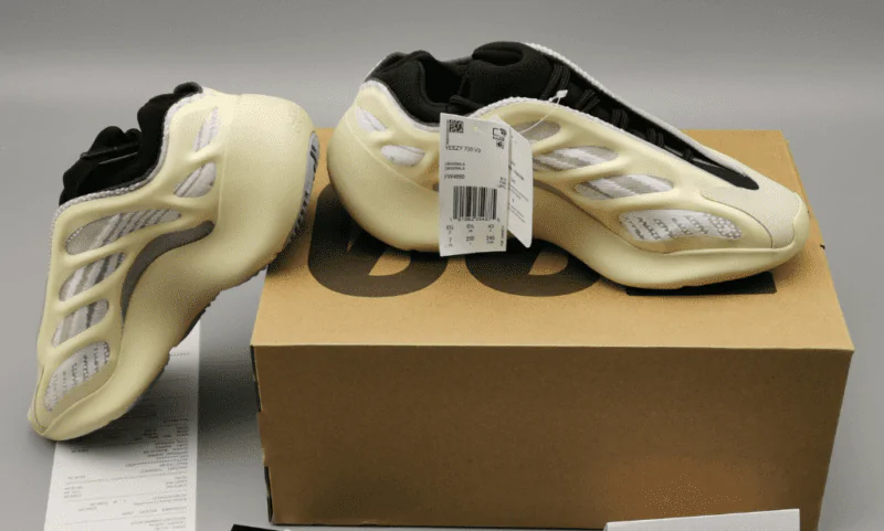 Yeezy Boost 700 V3 Azael - Image 2