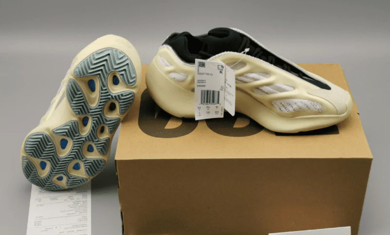 Yeezy Boost 700 V3 Azael - Image 3