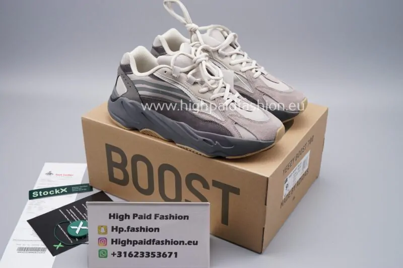 Yeezy Boost 700 V2 Tephra