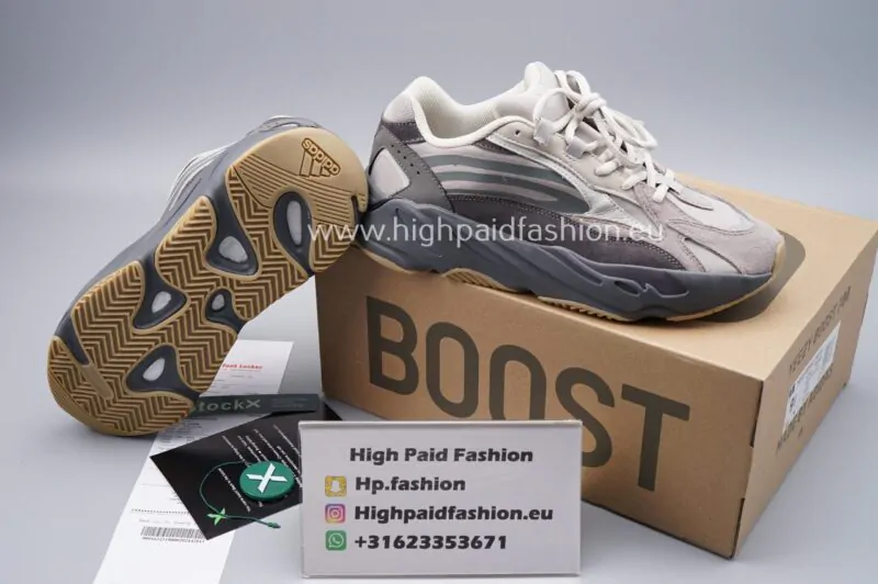 Yeezy Boost 700 V2 Tephra - Image 3