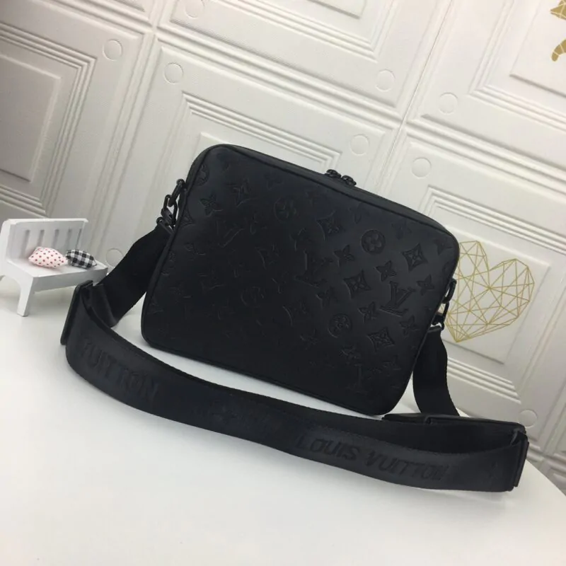 Louis Vuitton Duo Messenger Bag Black - Image 4