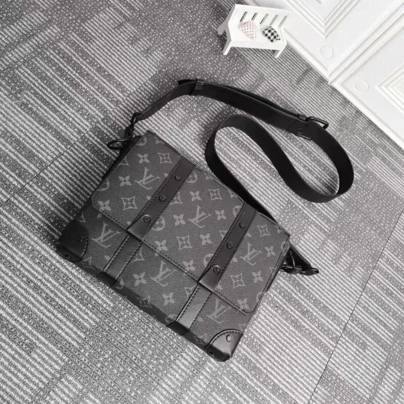 Louis Vuitton Trunk Messenger Bag - Image 3