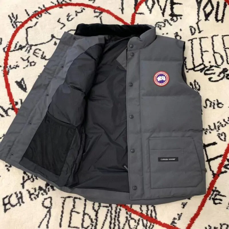 Canada Goose Bodywarmer Grey - Image 2