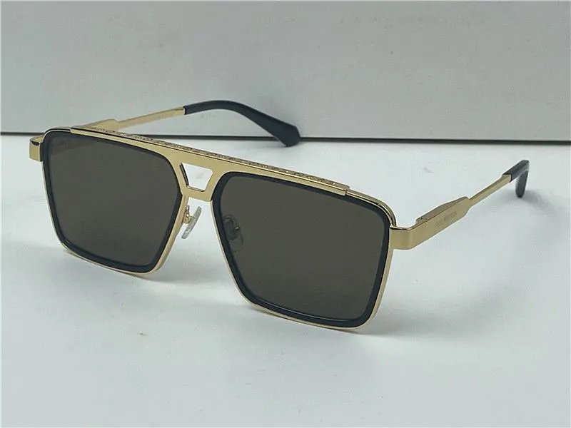 Louis Vuitton Evidence Metal Square Gold With Black Glasses