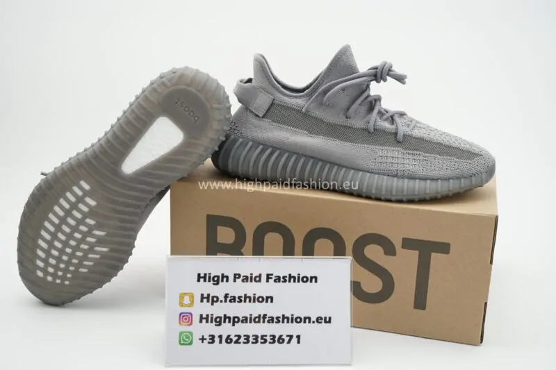 Yeezy Boost 350 V2 Space Grey - Image 3