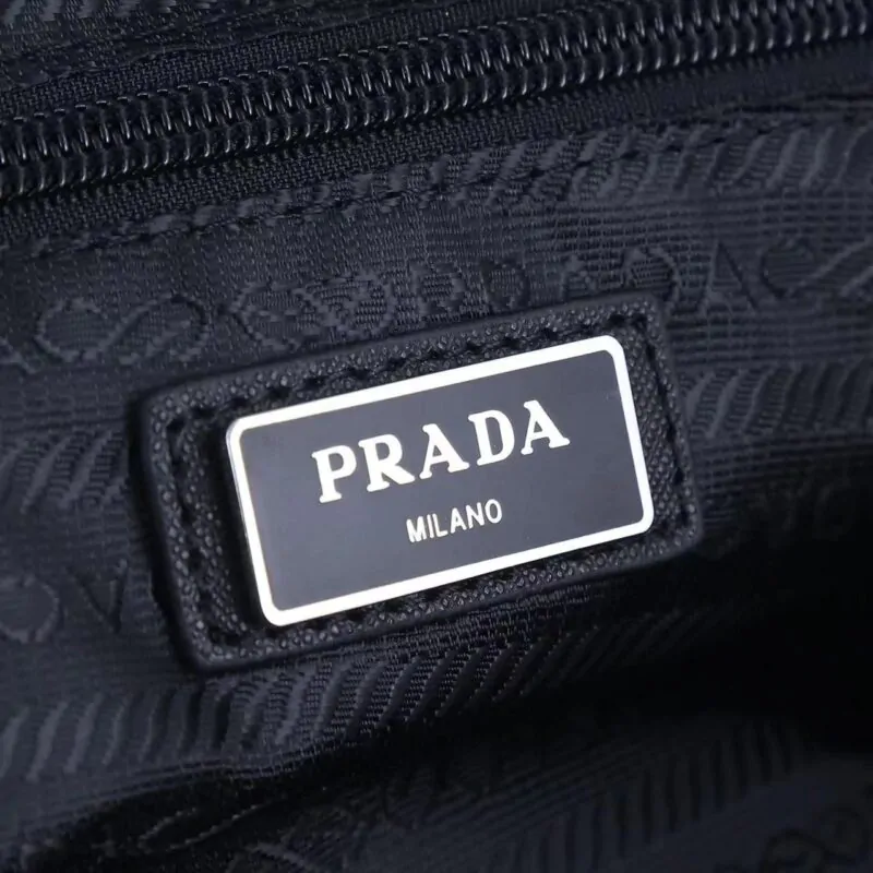 Prada Heuptas - Image 6